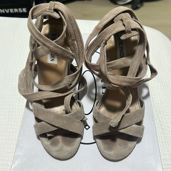 Steve Madden Christey Heel - Picture 2 of 3